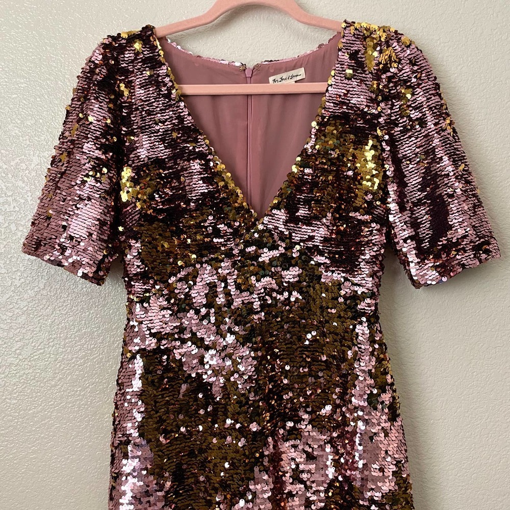 For Love & Lemons Dress Womens Small Rose Gold Mini Sequins Sparkly V-Neck Party - Picture 6 of 14